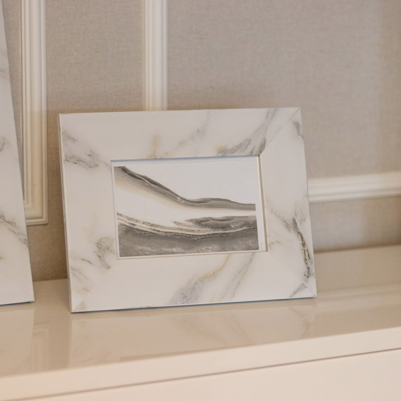 Marble Effect Photo Frame 4 x 6Inch